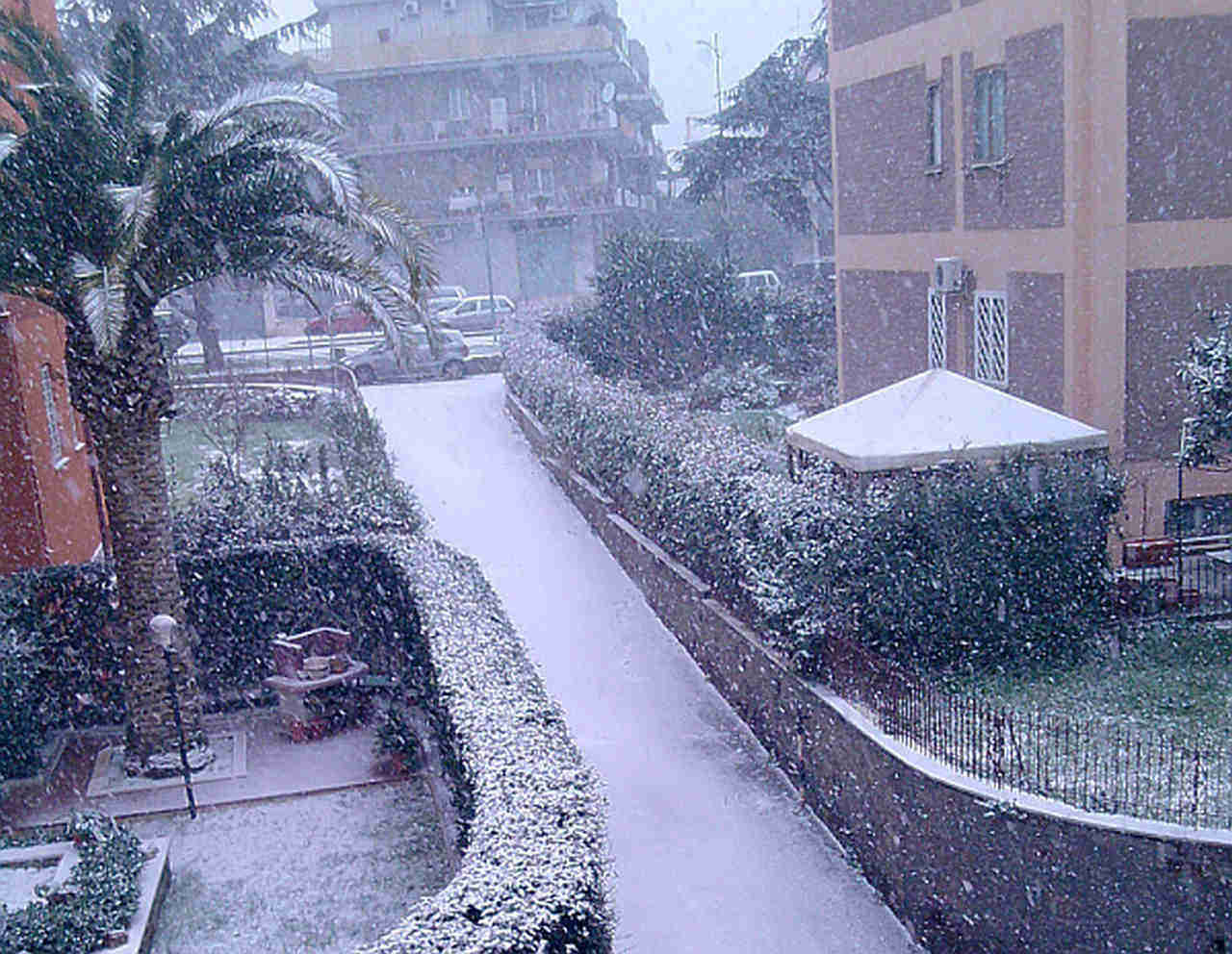 L'ultima nevicata dicembrina a Roma: era il 17 dicembre 2010, con lievi accumuli su alcuni quartieri più alti, come Monte Mario