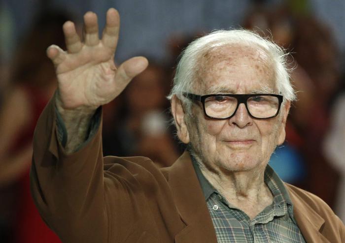 Pierre Cardin: funerali in ‘intimità familiare’ a Montmartre