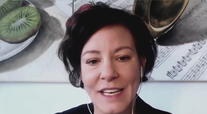 Pisano, grazie a compagnie per il web di Natale