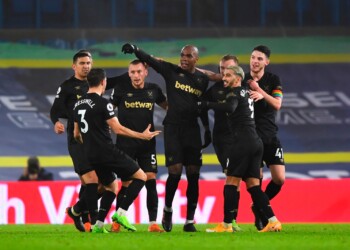 Premier League, Ogbonna regala i tre punti al West Ham contro il Leeds