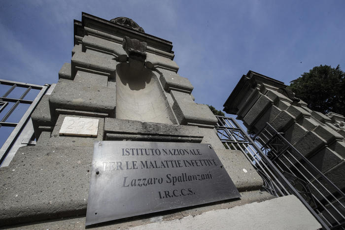 Prima vaccinata è 29enne infermiera che cura a casa anziani