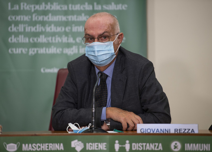 Rezza, inversione in atto, Rt tende a non scendere più