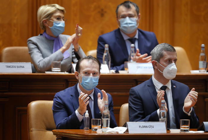 Romania: fiducia Parlamento a nuovo governo centrodestra