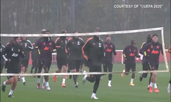 Solskjaer avverte Cavani: “Deve essere sempre pronto. Impari da me”