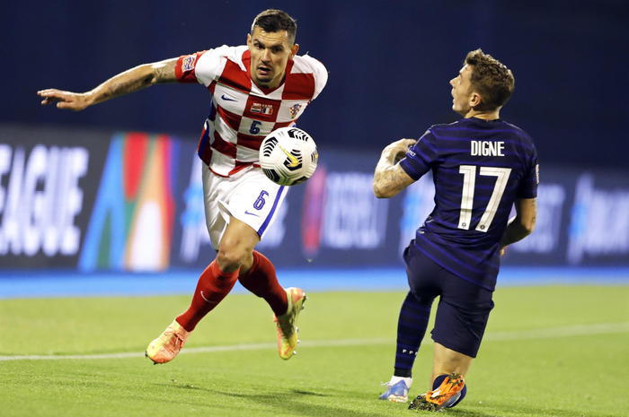 Terremoto Croazia: calciatore Lovren offre suo hotel