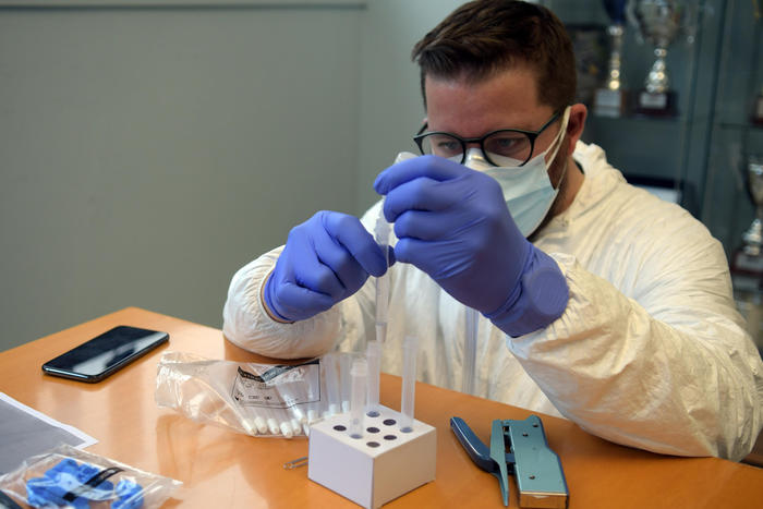 Test anti-Covid abusivi, sanzioni per 145mila euro