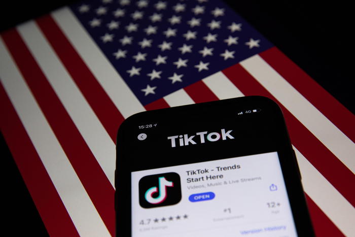 TikTok chiude il 2020 tra record di download e problemi Usa