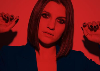 “VOGLIA DI GRIDARE”, il nuovo singolo di DEBORAH IURATO