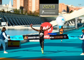 Valencia Marathon, Chebet e Jepchirchir trionfano