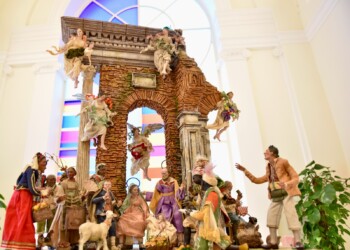 PRESEPE MONUMENTALE ESPOSTO ALL’ EMICICLO