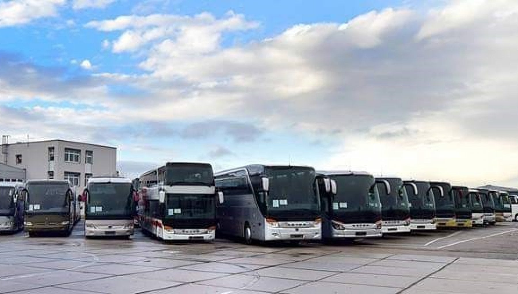 RISTORI – PROPRIETARI DEI BUS TURISTICI SOTTO IL MINISTERO DELLE FINANZE, REGINELLA PRESIDENTE ABT: “STAVOLTA CI DEVONO AIUTARE SUL SERIO”