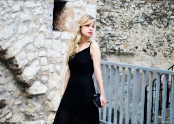 La fashion blogger Teresa Morone esordisce con ‘Ritratto di un sogno’, moda e sogni al tempo del Covid 19