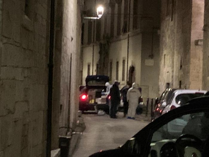 Accoltellato a Ascoli: arrestato l’uomo interrogato nella notte