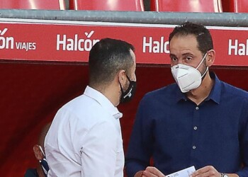 Alaves: Machin esonerato, al suo posto il vice Cabello