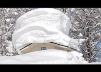 Altre tempeste in Giappone. Metri e metri di neve. Video meteo