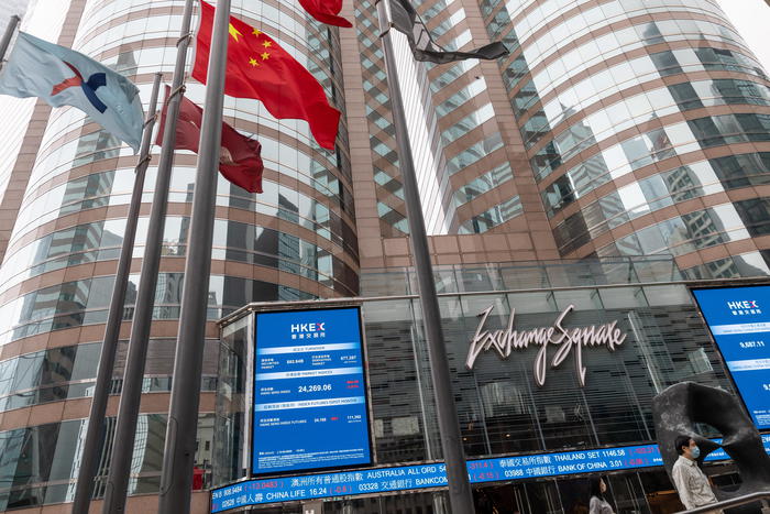 Borsa: Hong Kong negativa, apre a -1,31%