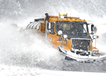California, esagerate tempeste di neve in atto. Video