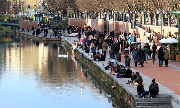 Covid: in Lombardia 1375 positivi e 44 morti