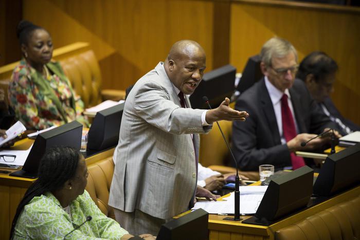 Covid: Sudafrica, braccio destro Ramaphosa muore a 62 anni