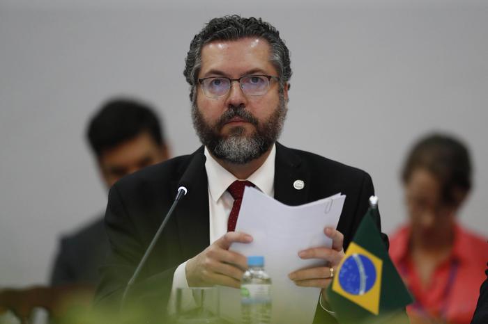 Covid: vaccini, Brasile nega crisi diplomatica con Cina