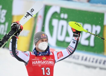 Flachau, Floss-Solevaag trionfa nello slalom. Pinturault terzo