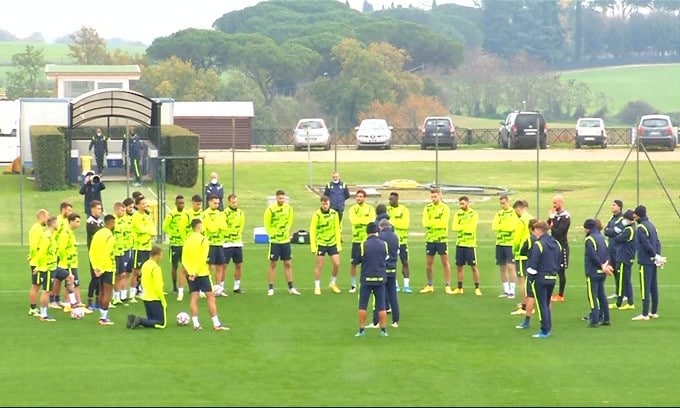 Roma, Pedro si allena con la squadra