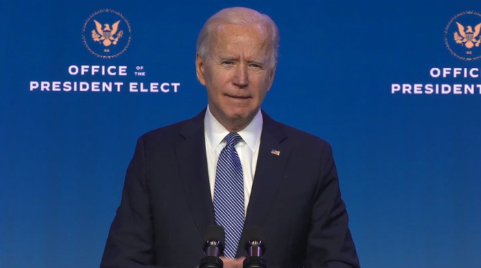 Fonti, Biden contrario a impeachment e rimozione Trump