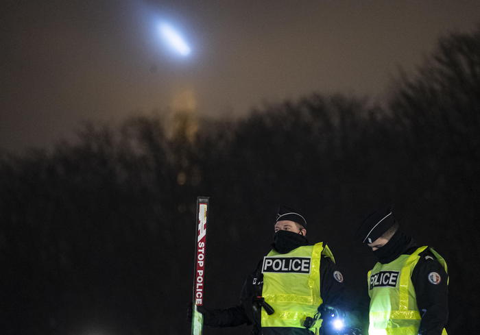 Francia: spari in ufficio collocamento, uccise due donne