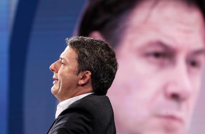 Giorni decisivi per Conte, Renzi pronto alla sfida in Aula