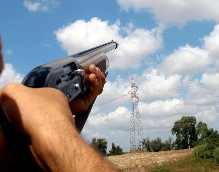 Incidente di caccia, spara e uccide l’amico nel Pisano