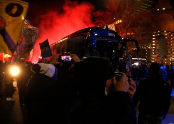 Inter-Milan, assembramenti di tifosi: in 1.500 fuori da San Siro