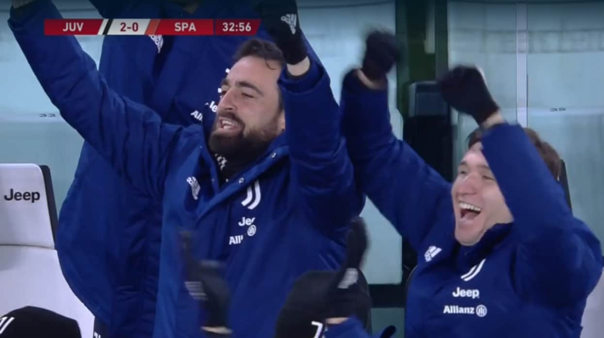 Juve, che esultanza dalla panchina per Frabotta!