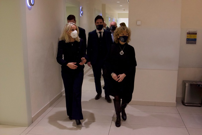 Maggino visita la Menarini, valorizzare il Made in Italy