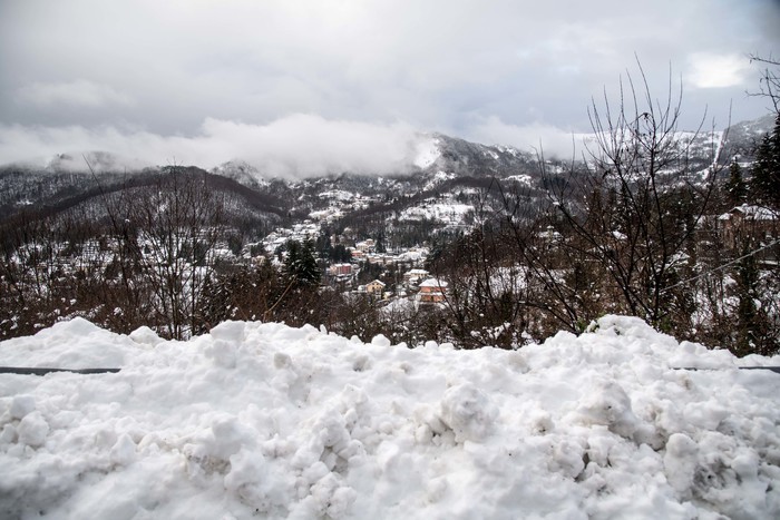 Maltempo: ancora neve e pioggia, allerta gialla in 8 regioni
