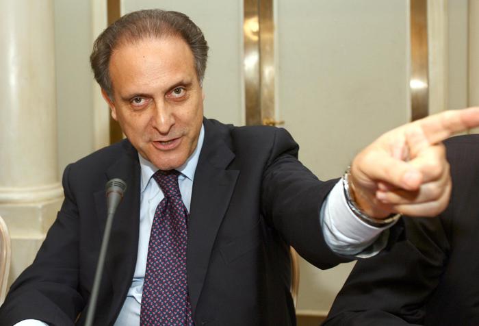 ‘Ndrangheta: maxi operazione in tutta Italia, tra gli indagati il segretario dell’Udc Lorenzo Cesa