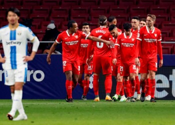Ocampos manda il Siviglia agli ottavi di Coppa del Re, doppio Sadiq con l’Almeria