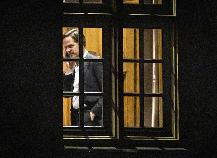 Olanda: crisi politica, oggi giorno della verità per Rutte