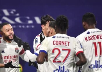 Tris del Psg con Kean e Icardi, ma il Lione di De Sciglio resta in vetta alla Ligue 1