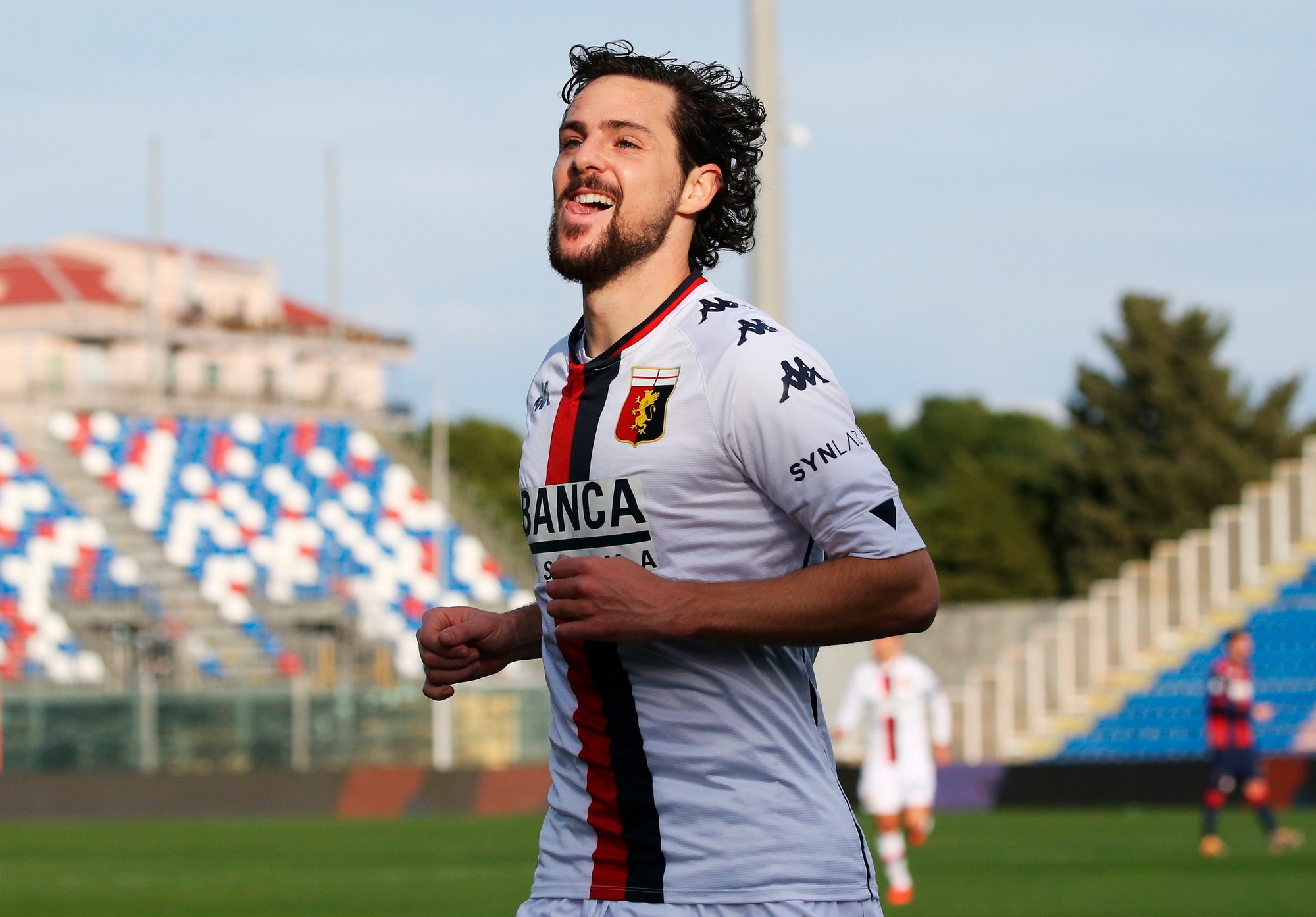 Doppietta di Destro e primo gol di Czyborra: tris Genoa al Crotone