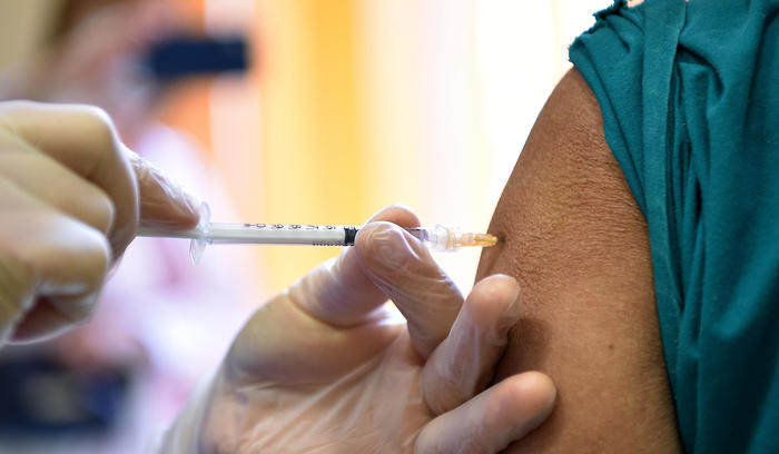 Vaccini: in Puglia usato 70% dosi anti Covid disponibili