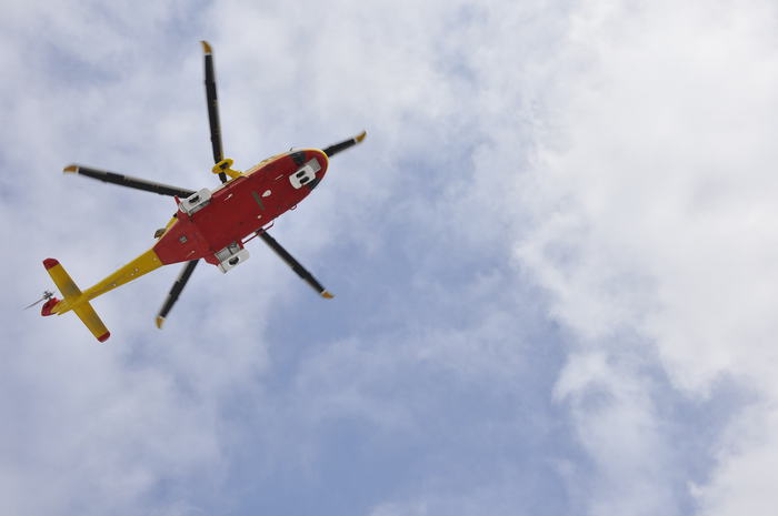 Valanga travolge alpinista nel Bresciano, è grave