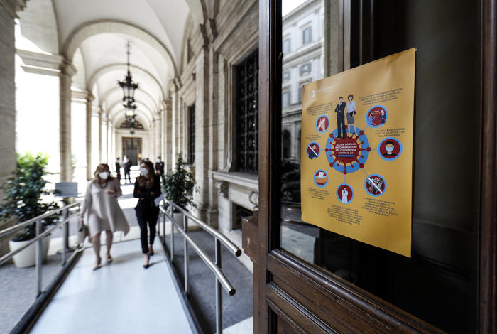 Visco e gli effetti del covid ‘Pesano di più sulle banche minori’