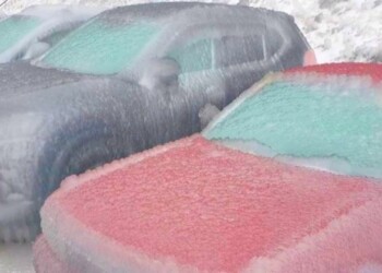 Vladivostok, Russia, città dai disastri meteo. Video