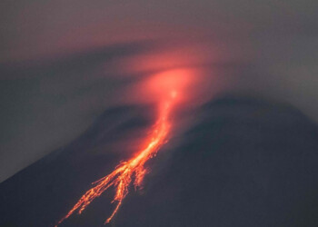 Vulcano Merapi in eruzione, fa paura. E’ uno dei più temuti al mondo