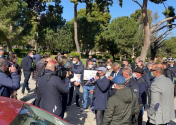 IL 24 FEBBRAIO DEL 2020 E’ STATO IL NOSTRO ULTIMO GIORNO DI LAVORO. AIUTATECI