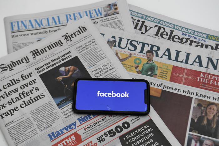Australia adotta legge su news a pagamento per giganti web