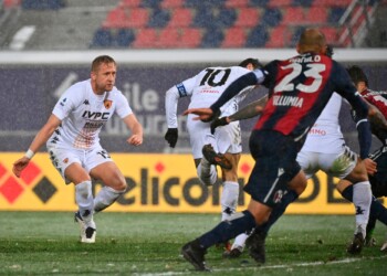Bologna-Benevento 1-1: Viola risponde a Sansone