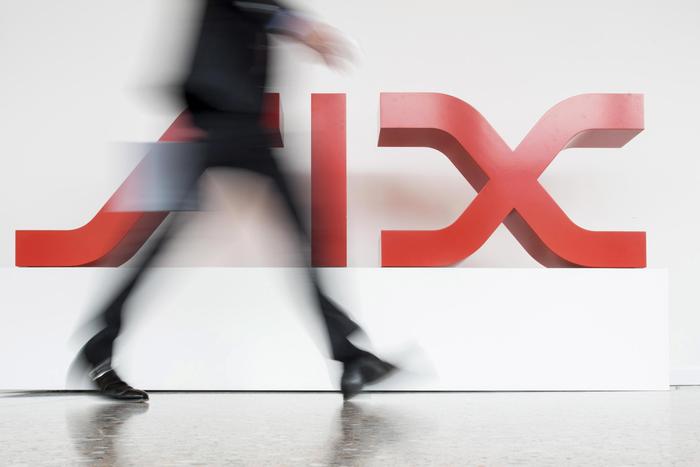 Borsa: Europa a 2 velocità nel finale, Milano +0,7%