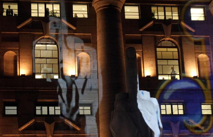 Borsa: Milano chiude in rialzo (+1,48%), sprint Mps e Bper