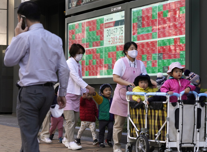 Borsa: Tokyo, apertura in rialzo (+0,84%)